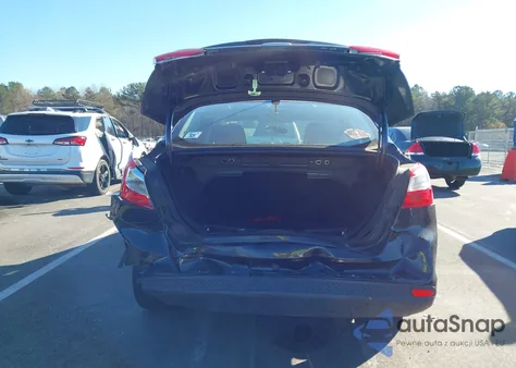 2013 Ford Focus Se z USA, uszkodzony, nr VIN 1FADP3F24DL330984